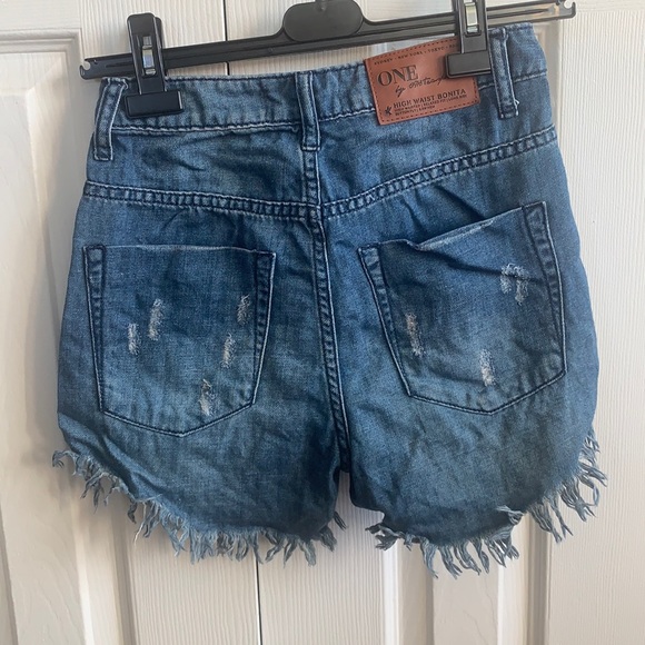 One Teaspoon Denim Shorts - Picture 2 of 4